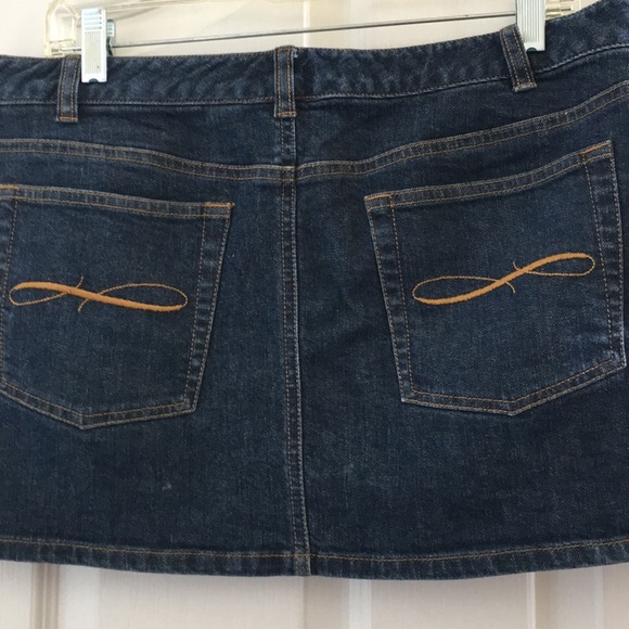FINAL MARKDOWN The limited denim mini skirt 10 - Picture 4 of 5